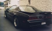 Pontiac Firebird (Lizenz beachten, siehe Text)